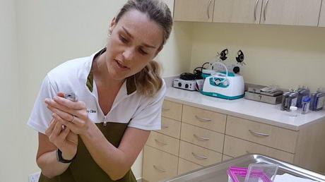 Dwarf Hamster - Food Stuck!